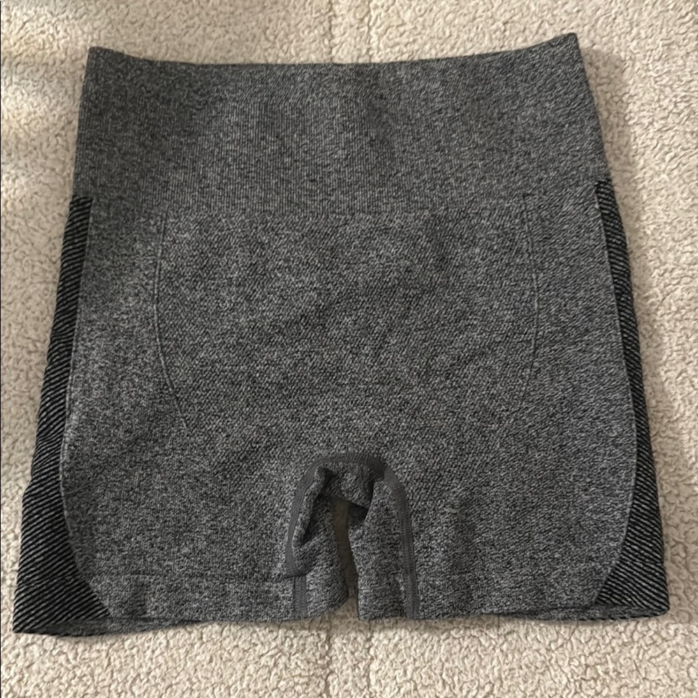 BOOTY SCRUNCH BODY SHAPING TUMMY CONTROL WORKOUT SHORTS